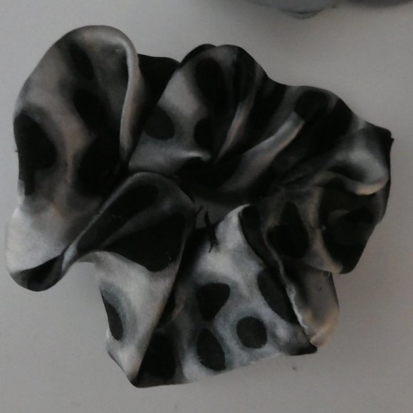 SET OF 10 | Various Hair Scrunchies - Picture 6 of 10